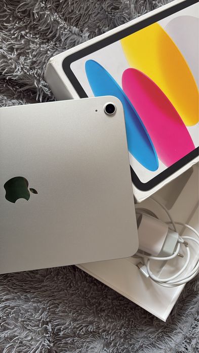 Ipad a16 почти новый