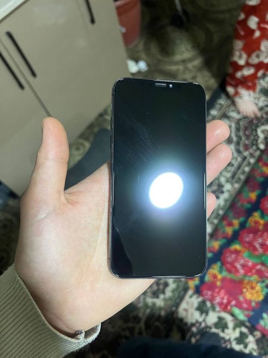 Iphone x sotiladi obmenam bor