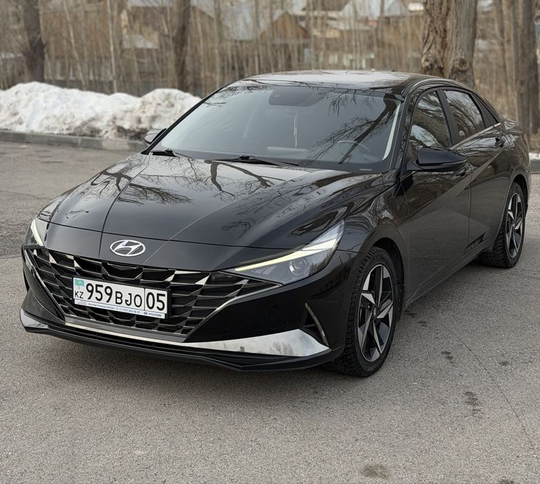 Nyundai Elantra 2021 2.0