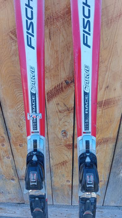 Vand schiuri Fischer RC 4 Race air crbon si stendere moto