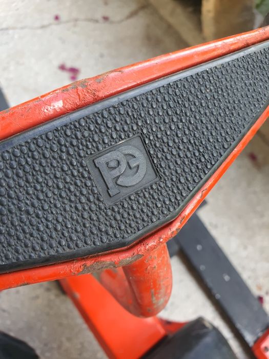 Шейна от старите Чук и Гек