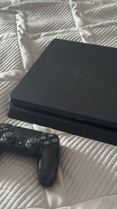 PS4 slim, на 500гб