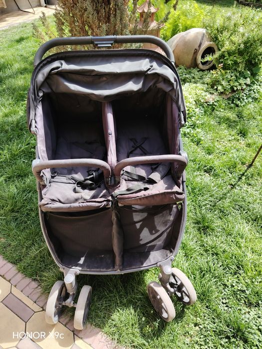 Коляска двойной ранги кора