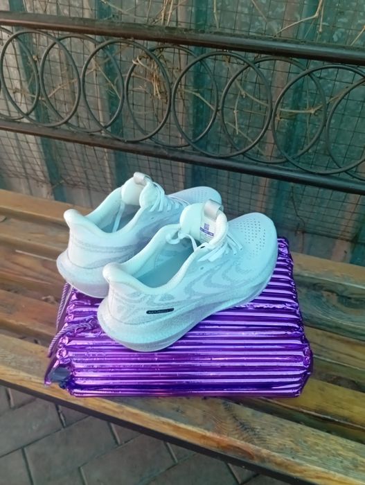 Кросовки Bmai pace 6.0  Самые удобные , мягкие .