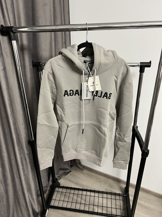 Hanorac BALENCIAGA super calitate