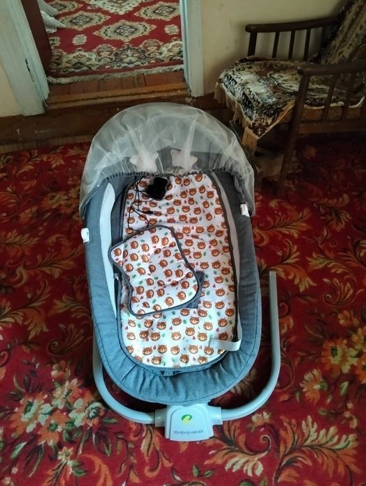 Продаю детский шезлонг