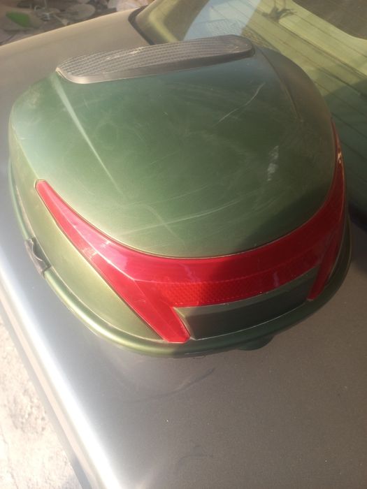 Продам кейс на багажник