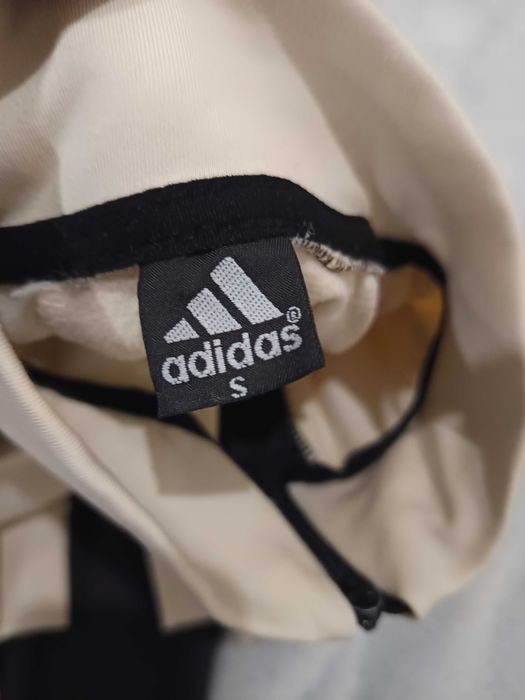 Спортен екип Adidas,може и по отделно