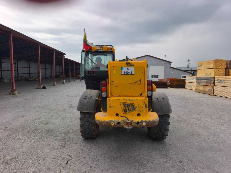 Телескопичен товарач JCB – 2008 г., 17 м стрела