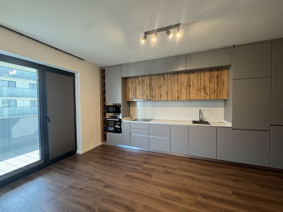Studio Modern Liberty Residence cu Nisa de Dormit