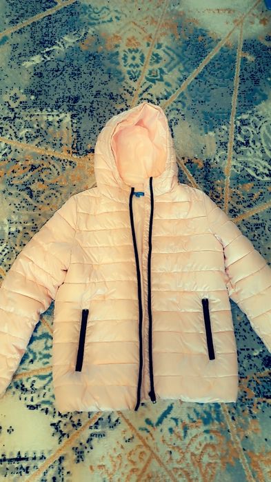 Куртки и пуховики