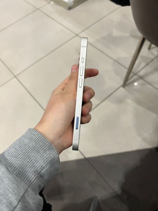 продам айфон 14