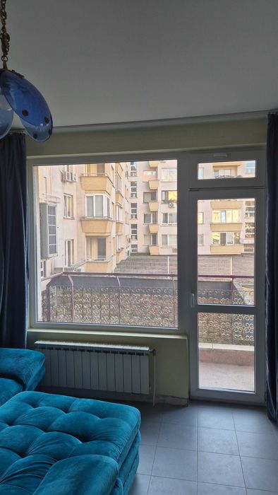 Продавам радиатори за парно и лира за баня
