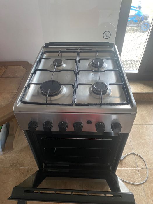 Aragaz electrolux - 4 ochiuri, pe gaz