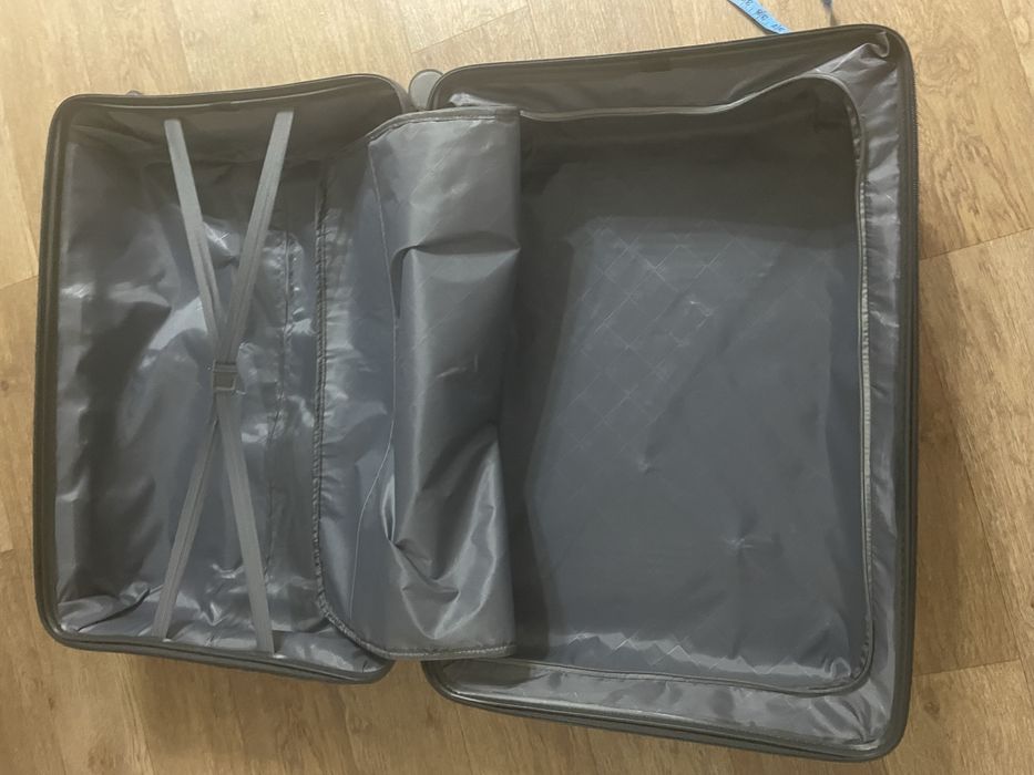 Чемодан 110 литр