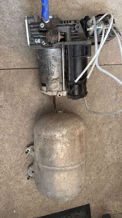 Compresor arc pneumatic cu butelie,bloc  supape Mercedes S-Class W221
