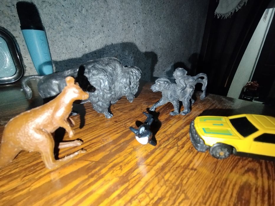 Продаю мелкие игрушки