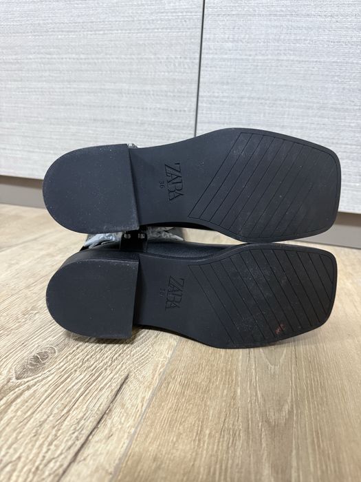 Ботуши Zara, нови