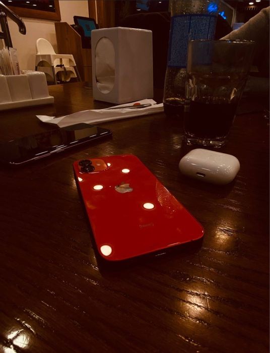 Iphone 12 в идеалном сост