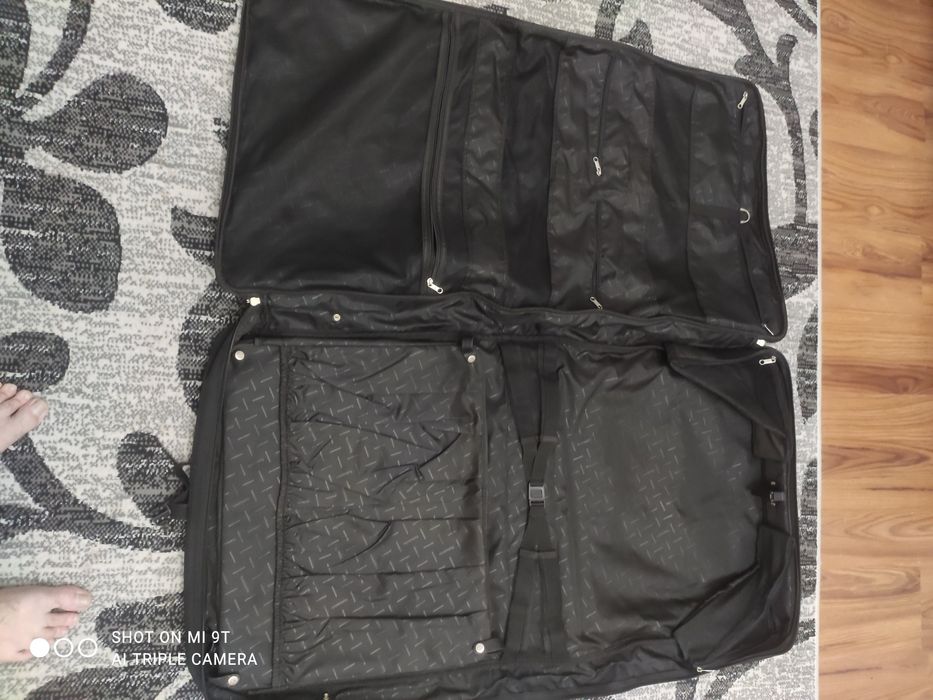 Сумка чехол - чемодан для костюма