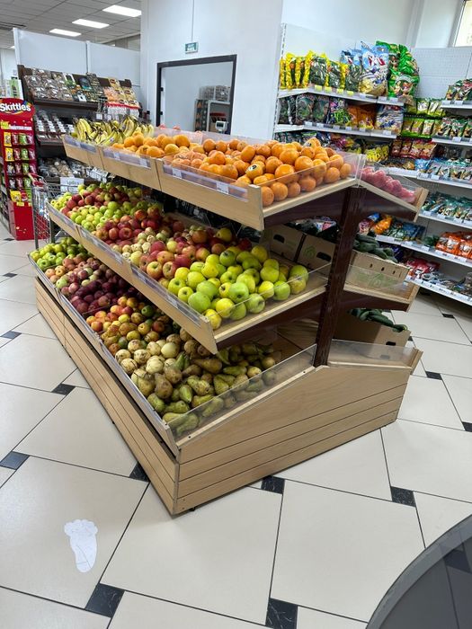 Продаю стеллажи из дерева