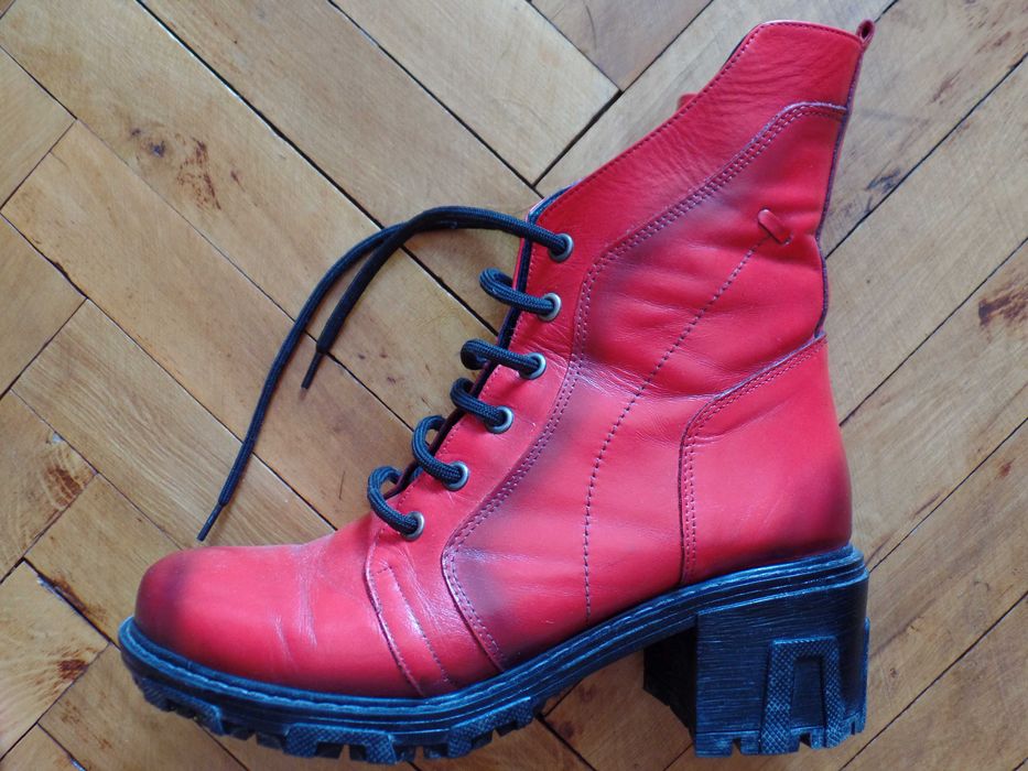 Дамски кубинки естествена кожа червени 38