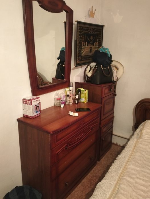 Спальный гарнитур