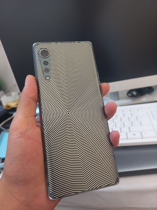 Lg velvet 128 Gb holati yaxshi Samsung M32 64 Gb holat zor
