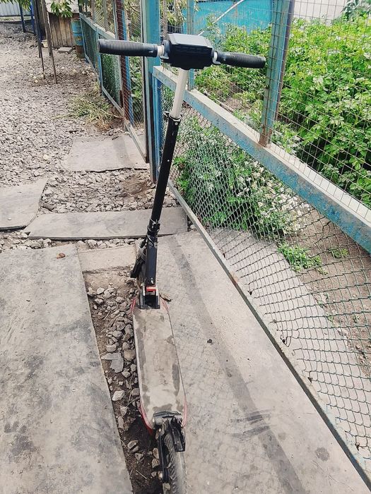 Продам электросамокат