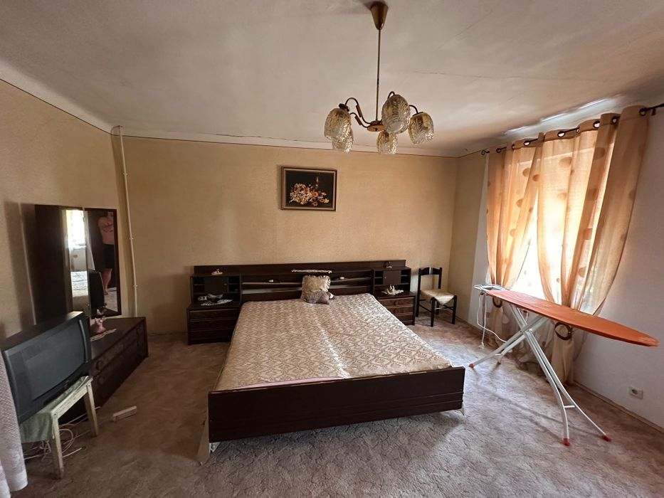Casă gospodărească deosebită cu teren 2.561 mp – Zorlențu Mare, Caraș-Severin – 100.000 €