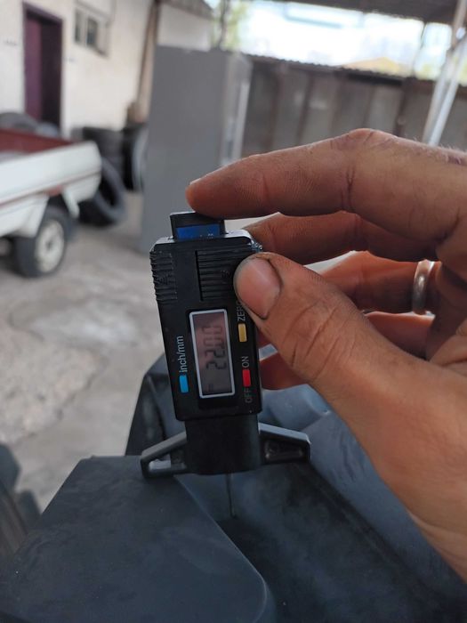 1 Тежкотоварна гума 14.00R20 Michelin XZL 164G 22PR TL TT 570лв. С ДДС