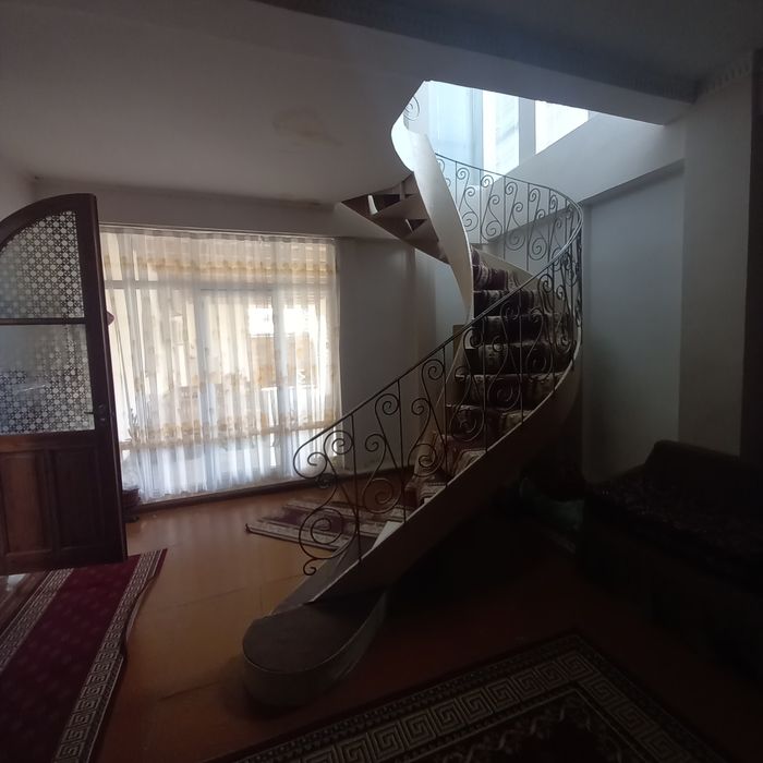 Продается  2 этажный дом