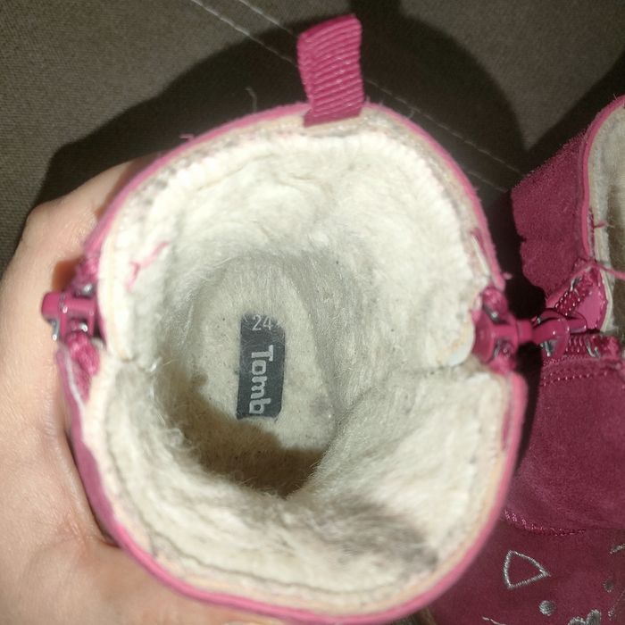 Продам уги Tombi