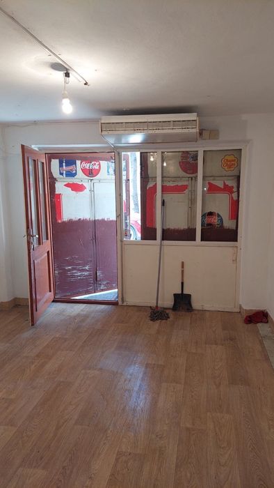 Дава се под наем Гараж / Паркомясто в Варна, Център - 19 кв.м за 200 € - Снимка #2