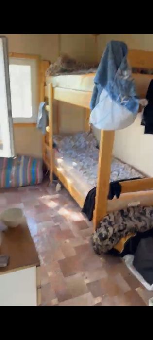 Продам контейнер 6 м обшит  под дом