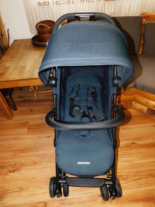 Carucior ultra-compact *  Maxi Cosi Lara 2