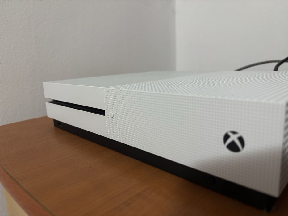 Vand Xbox ONE S!