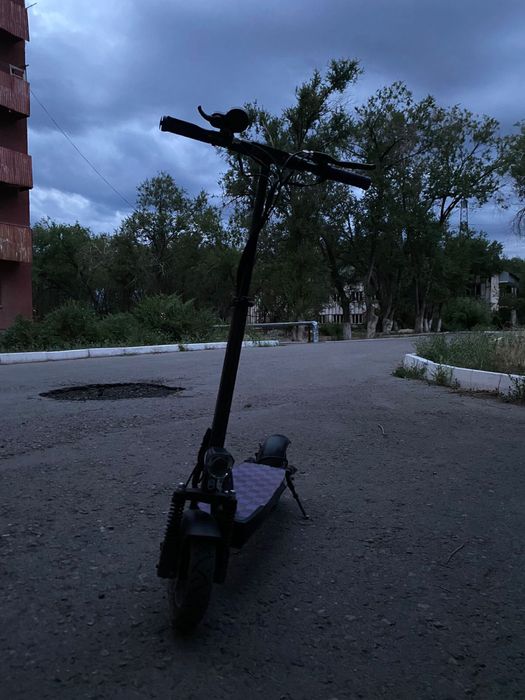 Продам электро самокат