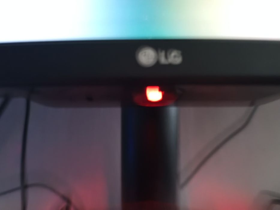 Vând monitor gaming