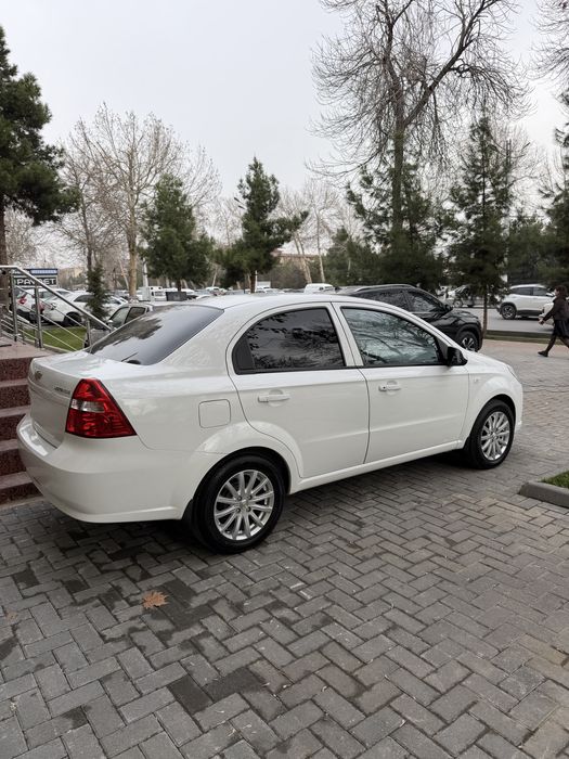 Nexia 3 avtomat elegant toza