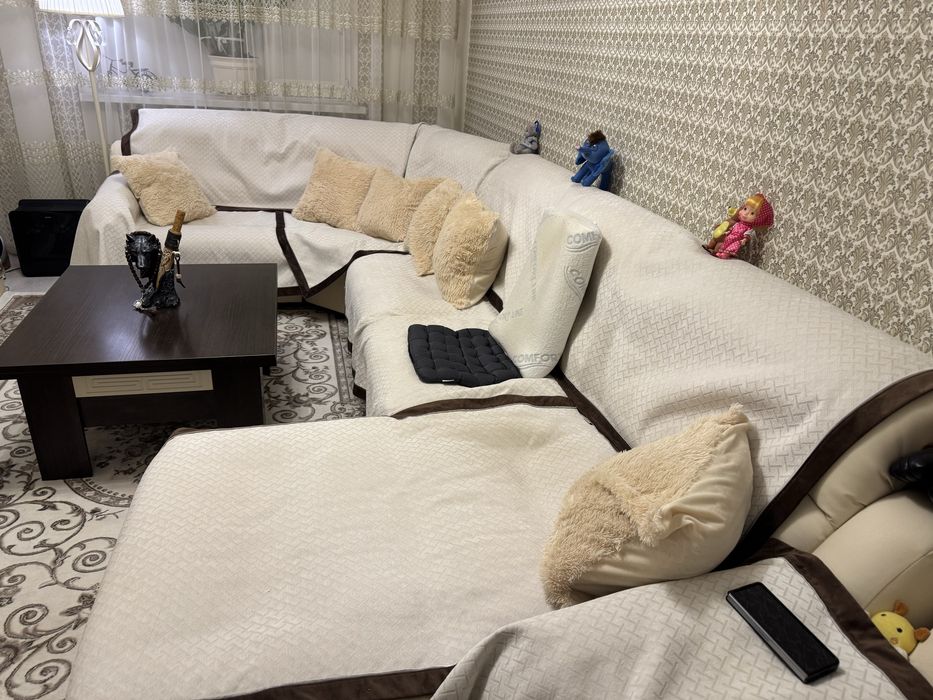 Продам диван угловой