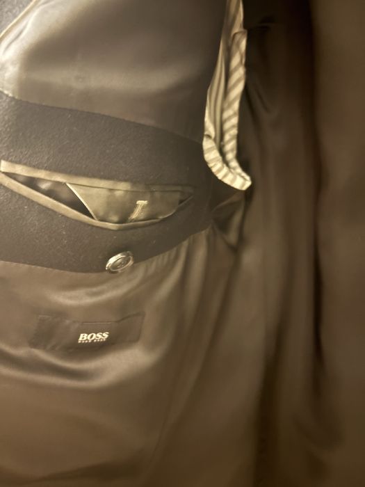 Hugo Boss пальто