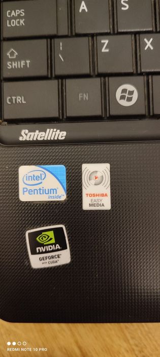 Vând leptop Toshiba satellite C660-2QW