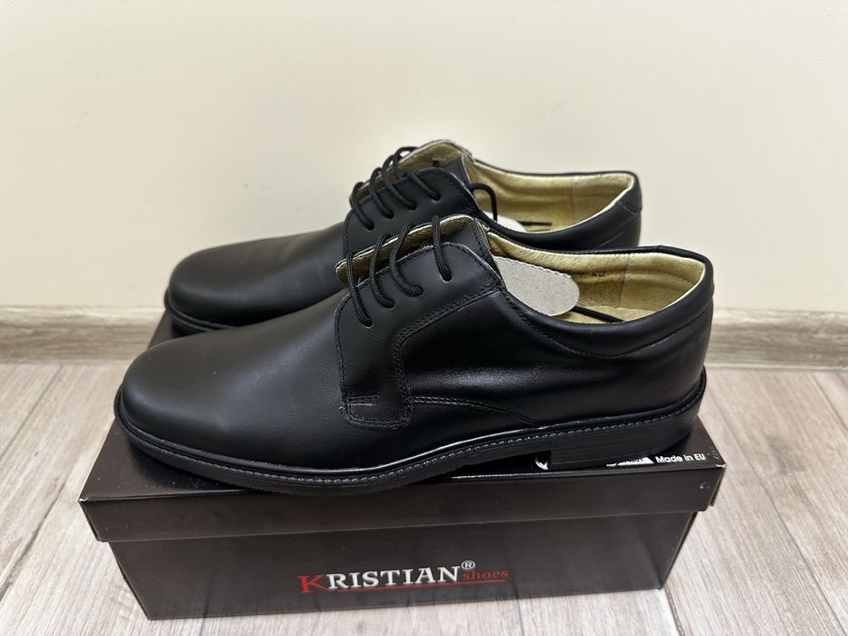 Обувки от естествена кожа НОВИ номер 44