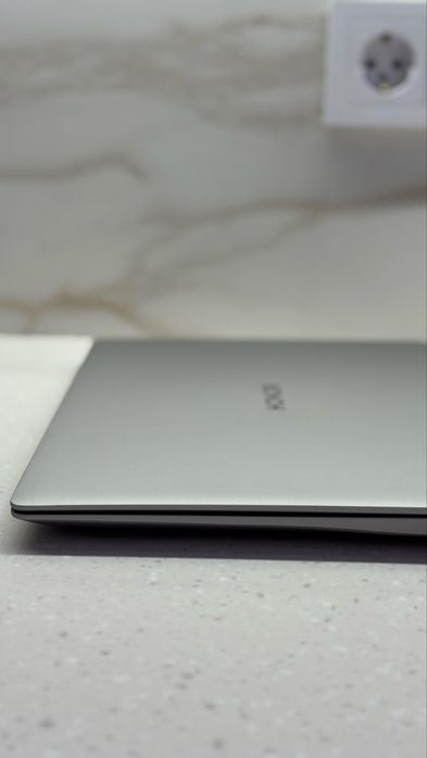 HONOR MagicBook PRO 14