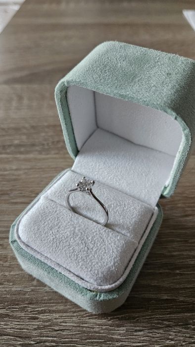 Годежен диамантен 0.54 ct. пръстен от бяло злато