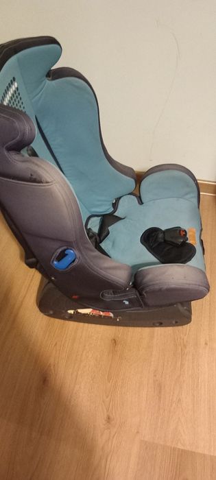 Стол/ седалка за кола