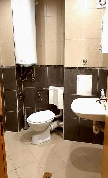 Дава се под наем Тристаен апартамент в Бургас, Изгрев - 80 кв.м за 165.75 € - Снимка #11