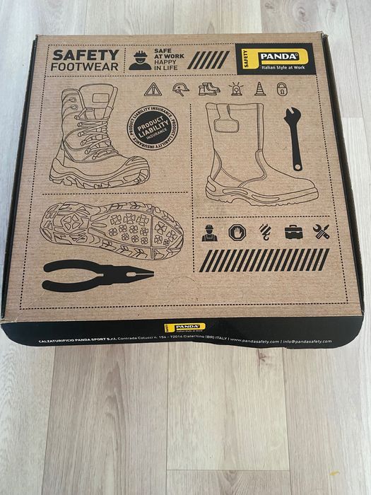 Продам зимнюю спец обувь