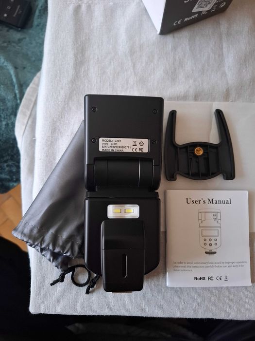 Светкавица нова за фотоапарат